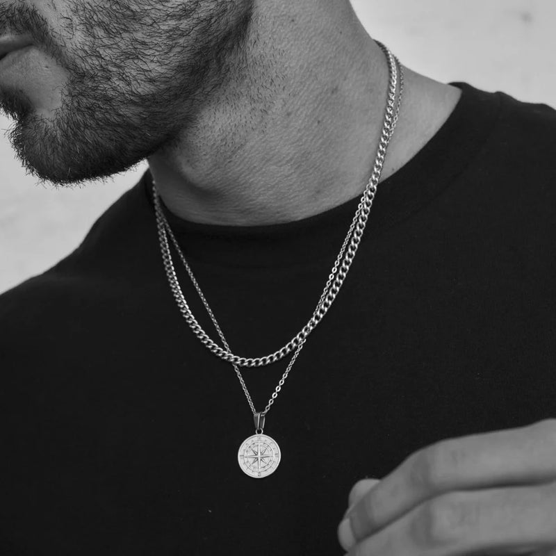 Corrente Masculina com pingente de bússola